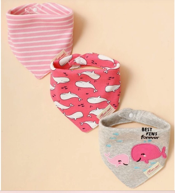 Set baberos bandana x3 ballena rosa