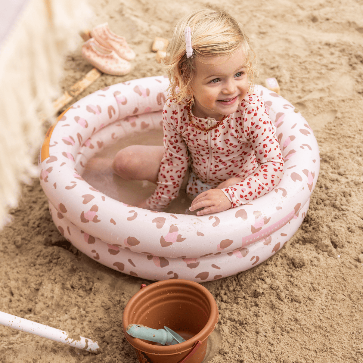 Piscina swim essentials pink leopardo